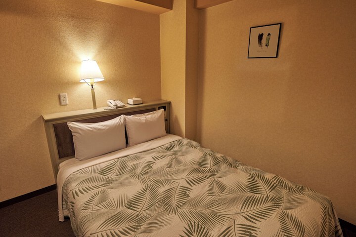 Room 11 of 44