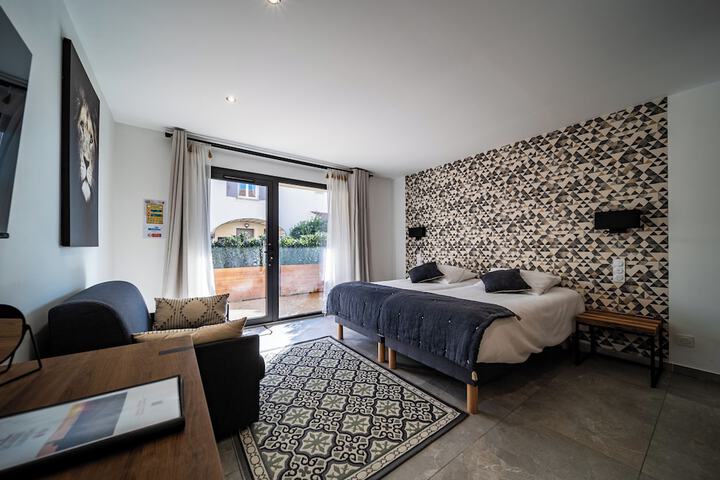 Room 45 of 128
