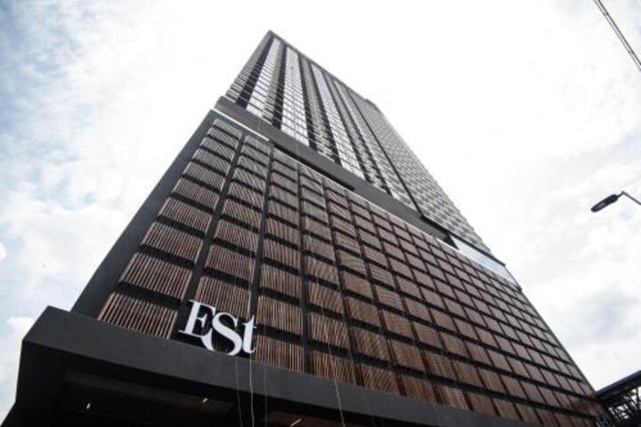 The Establishment by Luxury Suites Asia