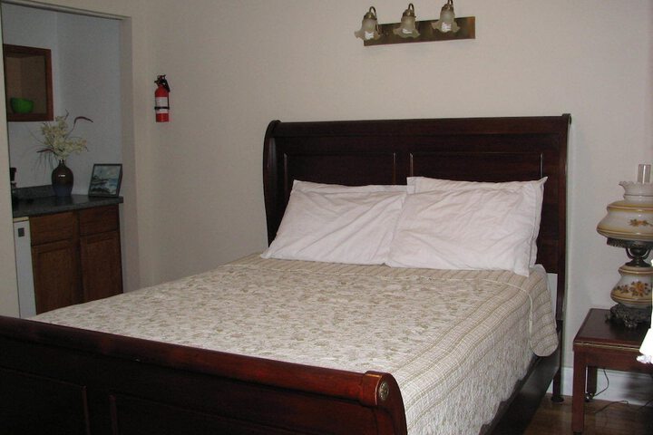 Room 2 of 20