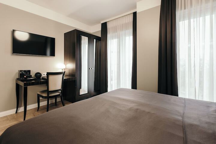 Room 45 of 81
