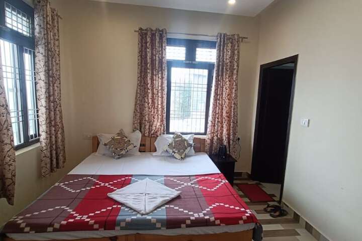 Room 7 of 26