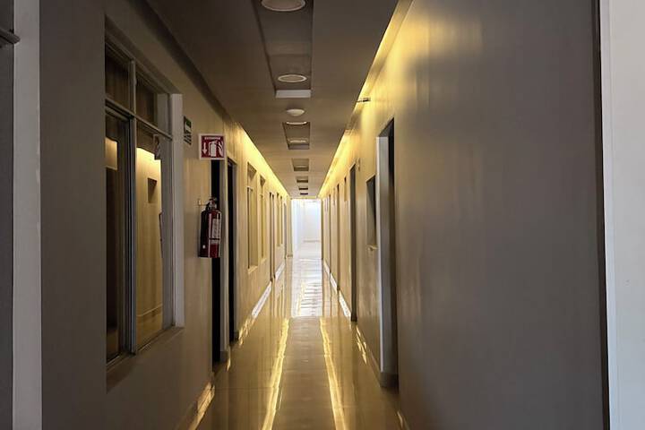 Ballroom/Hall 22 of 25