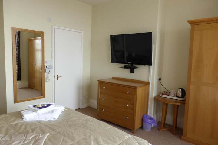 Room 15 of 39