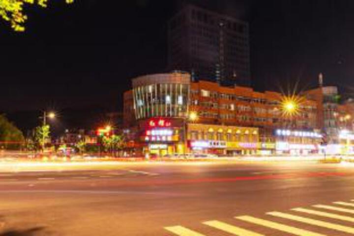 Mingjia Hotel
