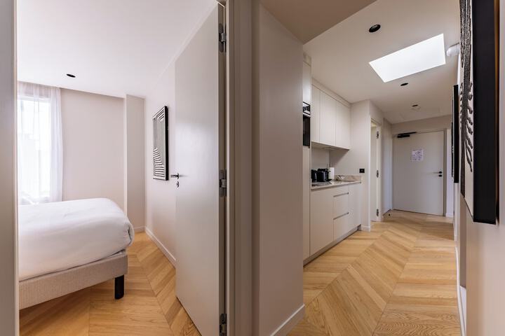 Room 50 of 158