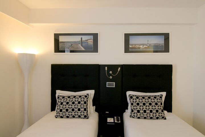 Room 20 of 49