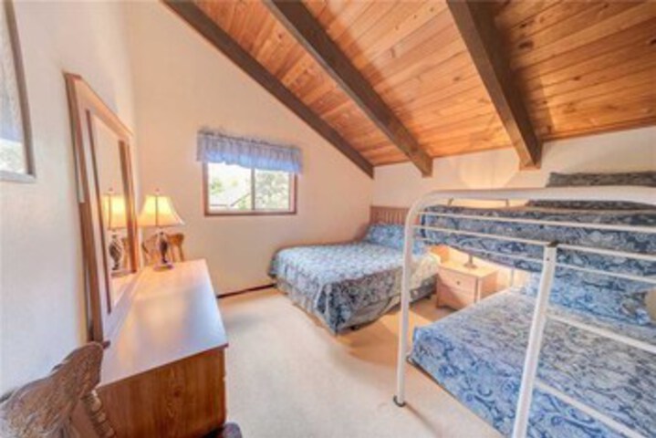 Room 14 of 20