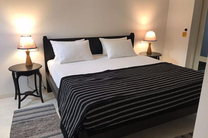 Room 8 of 63
