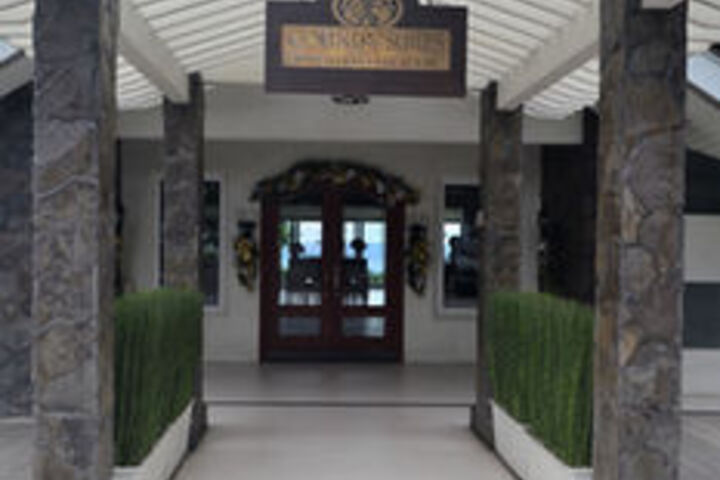 Hotel 32 of 64