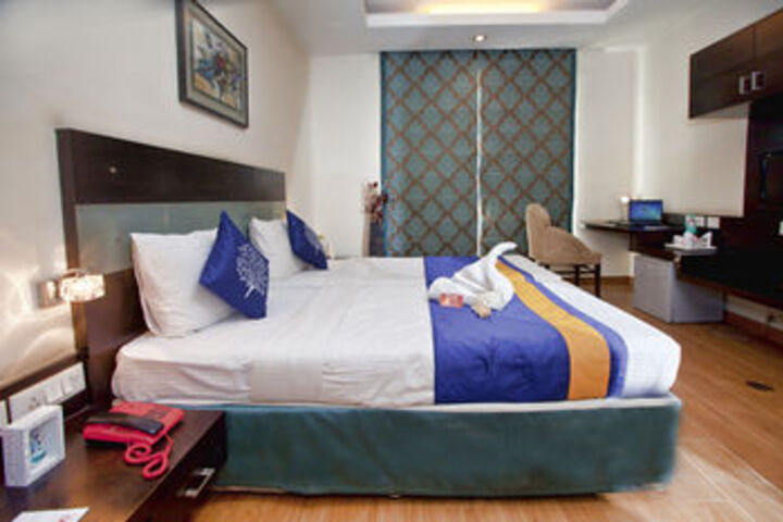 Room 44 of 64