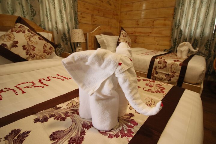 Room 4 of 14