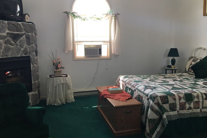 Room 2 of 26