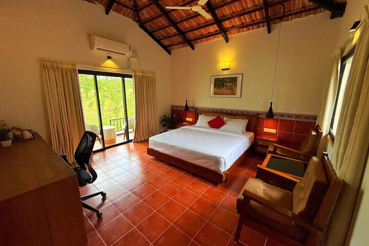 Room 6 of 20