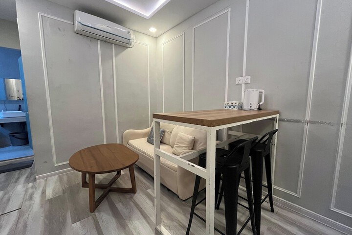Room 5 of 50