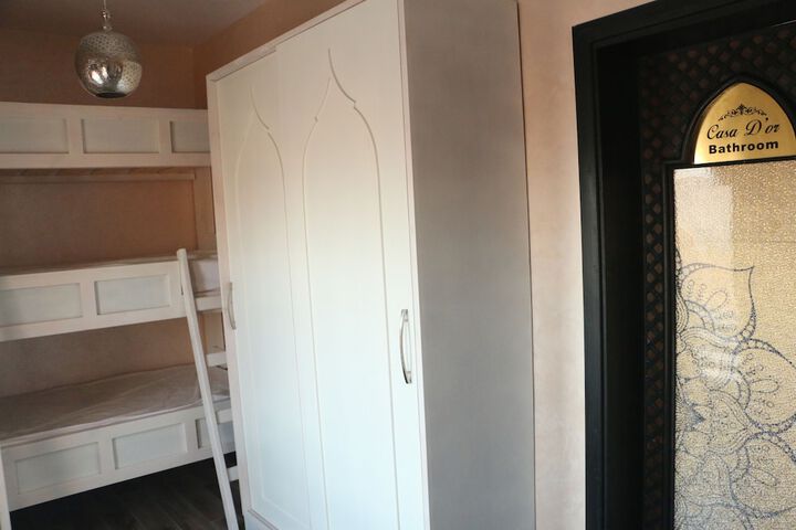 Room 15 of 97