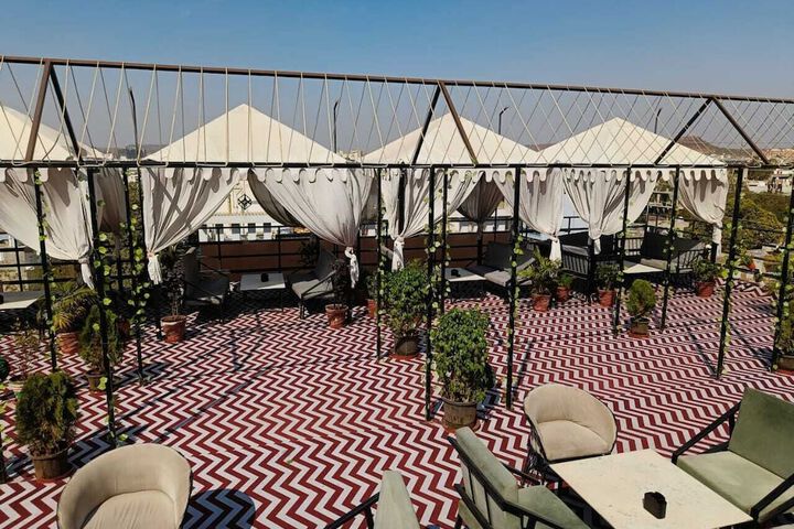 Terrace/Patio 13 of 32