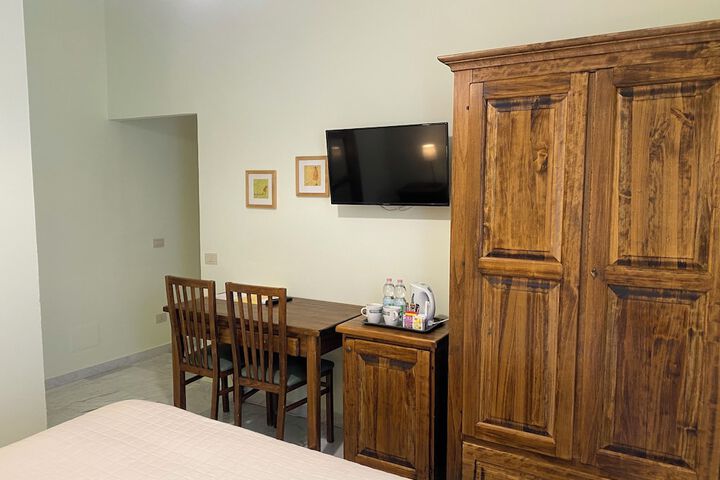 Room 10 of 56