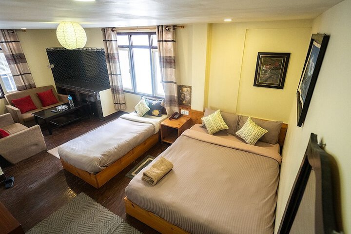 Room 34 of 122