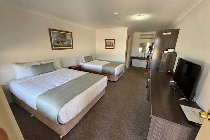 Room 8 of 26