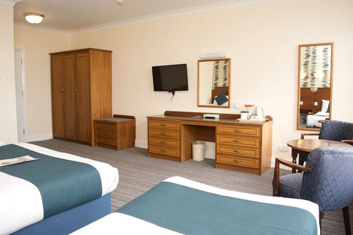 Room 21 of 76