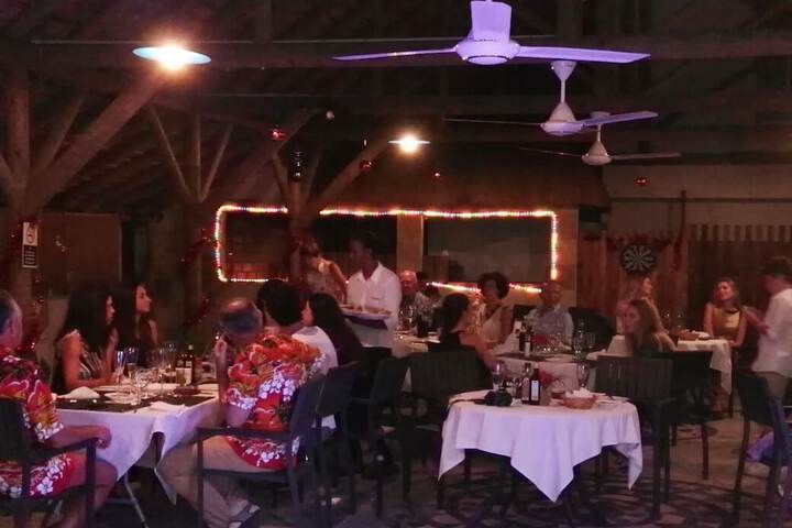 Dining 27 of 45