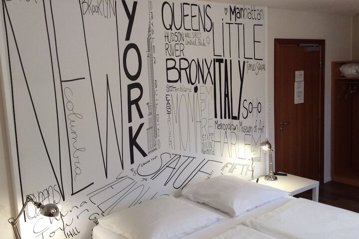 Room 36 of 61