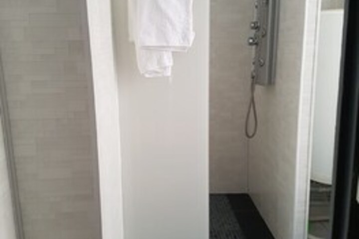 Room 3 of 12
