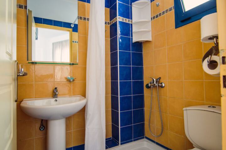 Room 20 of 32