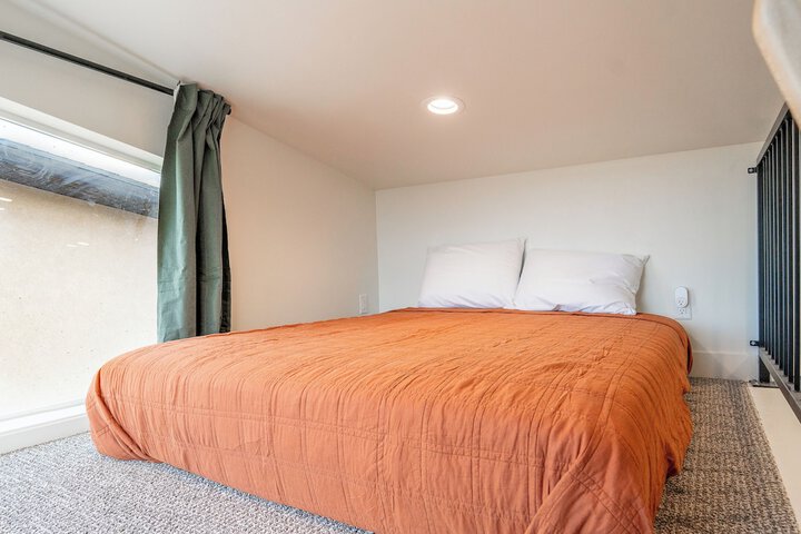 Room 46 of 120
