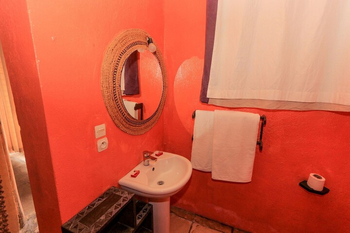 Room 21 of 36