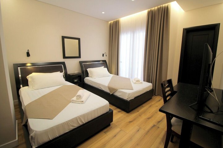 Room 34 of 49