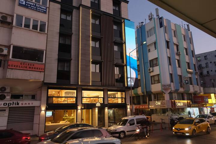 Hotel 78 of 83