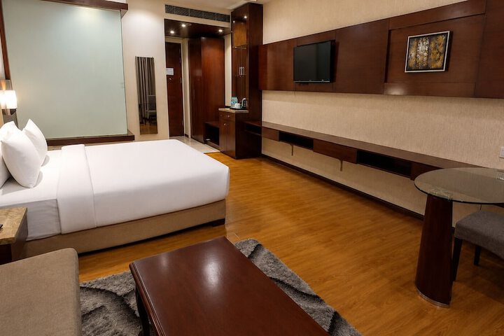 Room 15 of 64