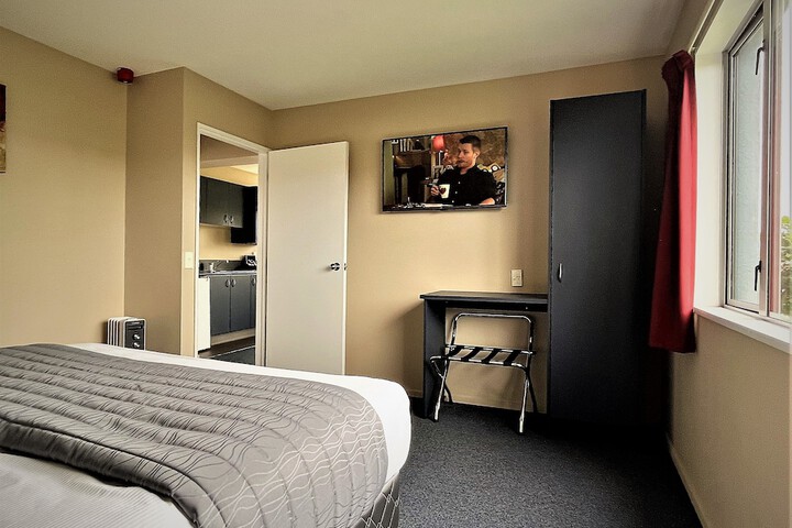 Room 23 of 60