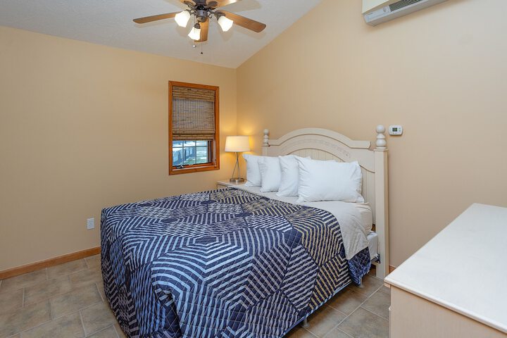 Room 16 of 130