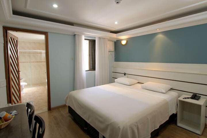 Room 4 of 35