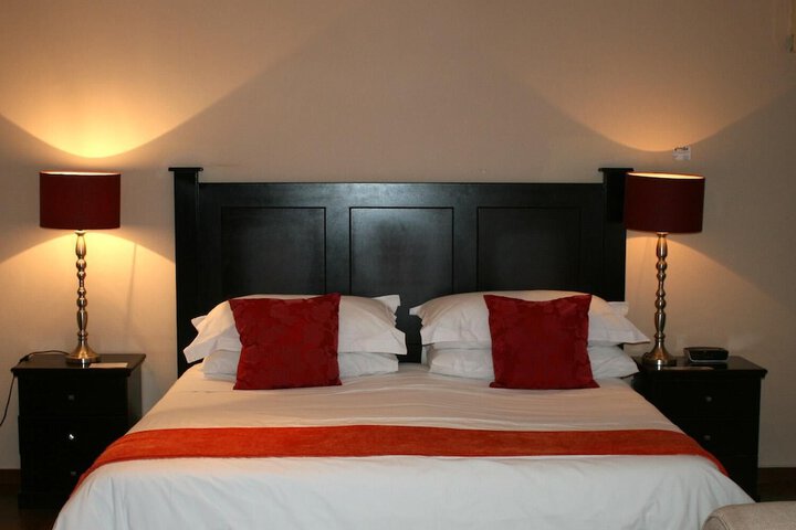 Room 15 of 83