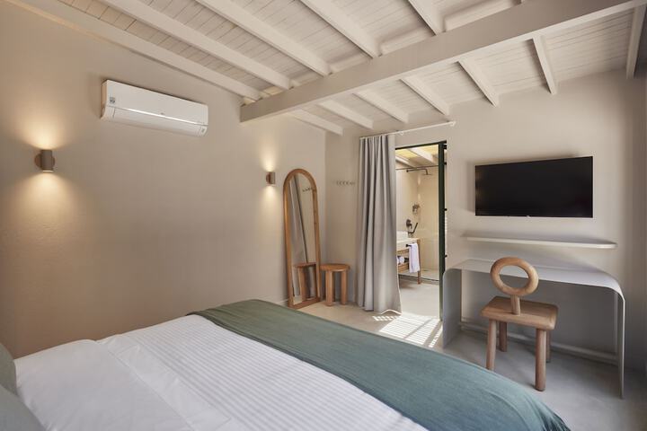 Room 15 of 73