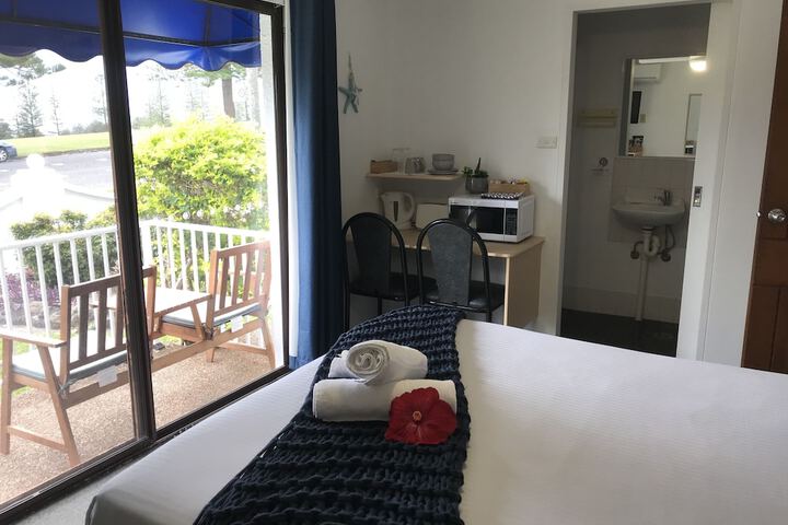Room 17 of 19
