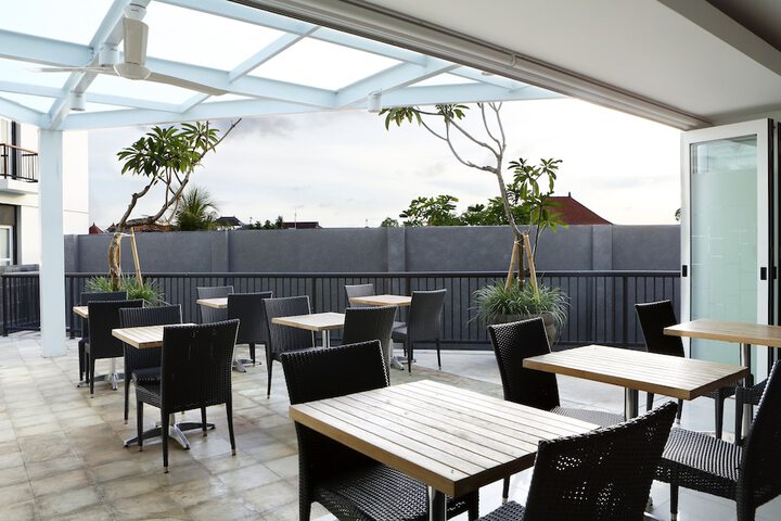 Dining Photos