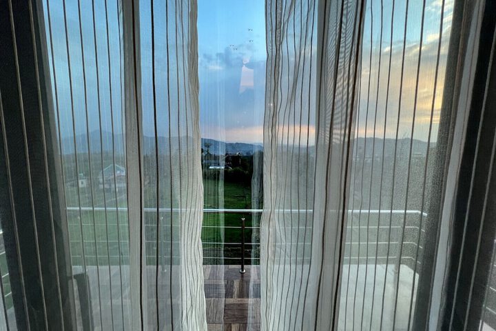 Room 32 of 54