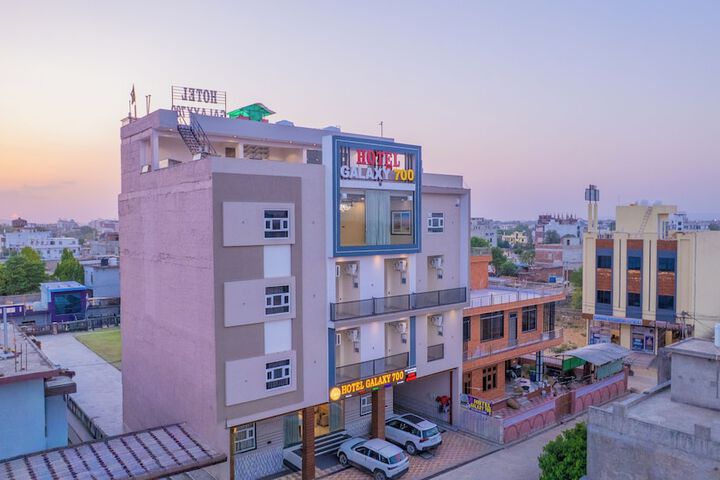 Hotel Galaxy 700