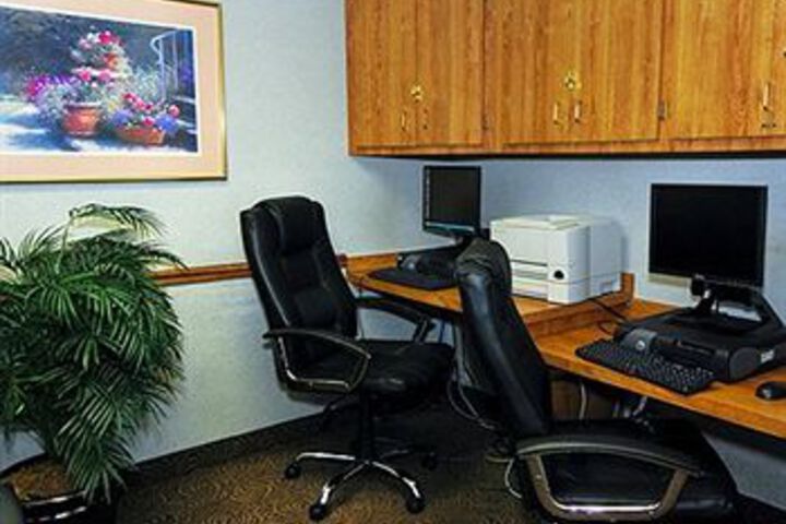 Business Center 26 of 50