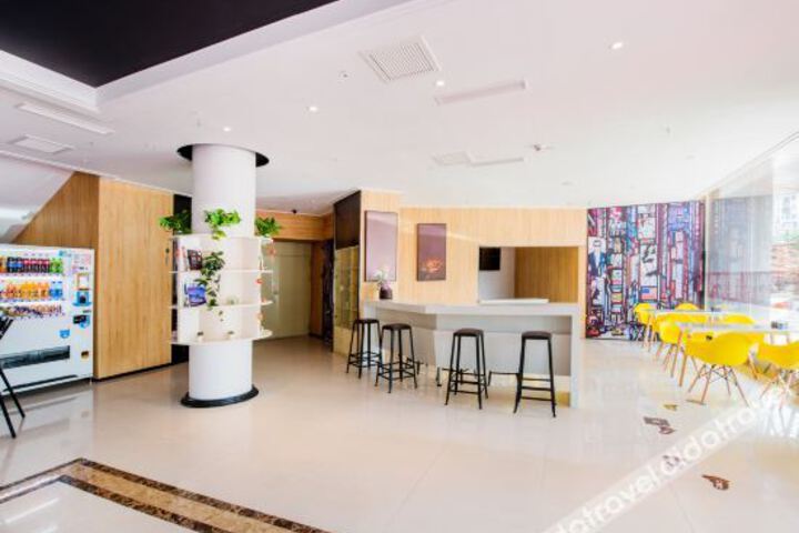 Hotel Interior 10 of 16