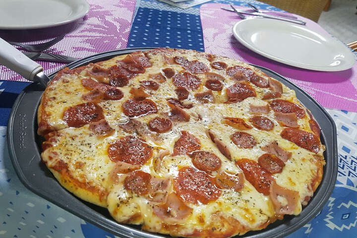 Dining 8 of 13