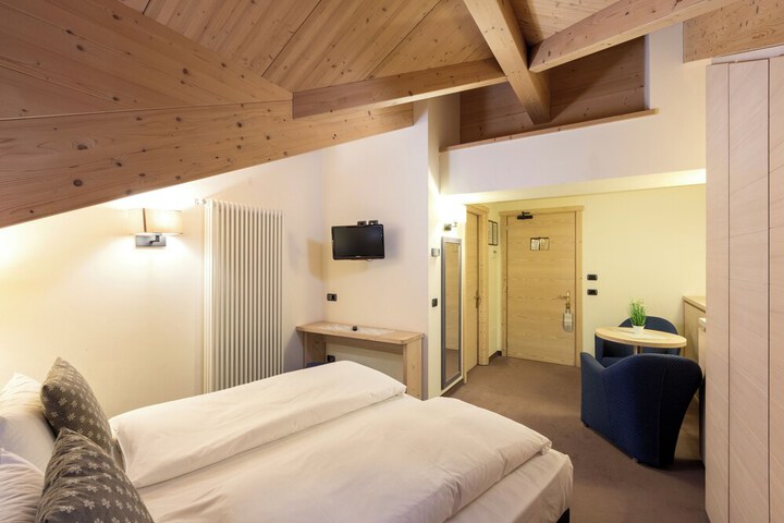 Room 17 of 110