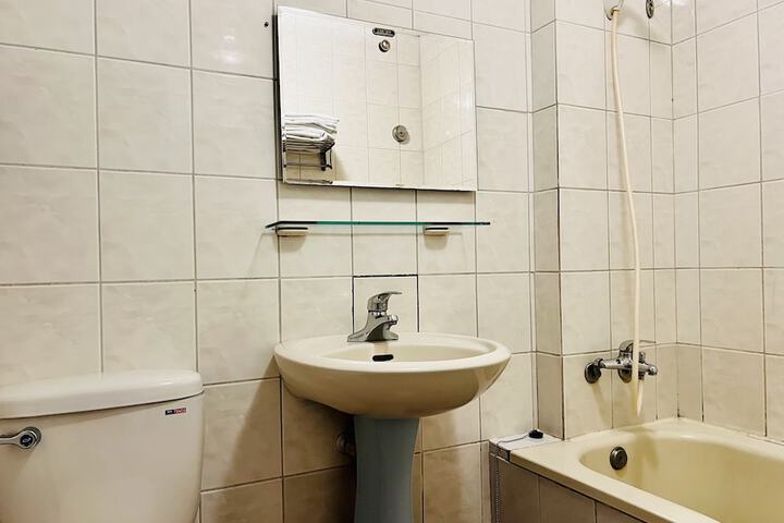 Room 18 of 25