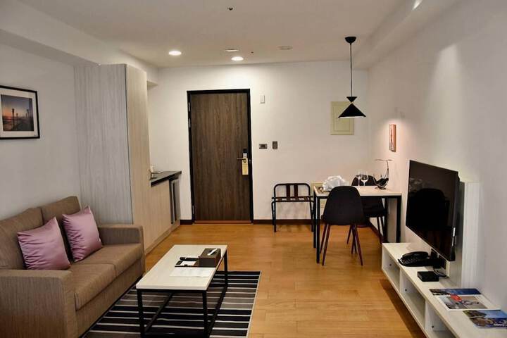 Room 33 of 57