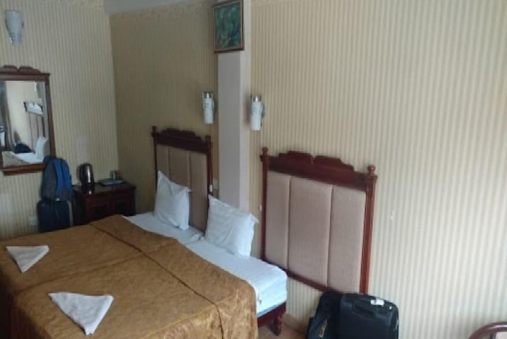 Room 2 of 14